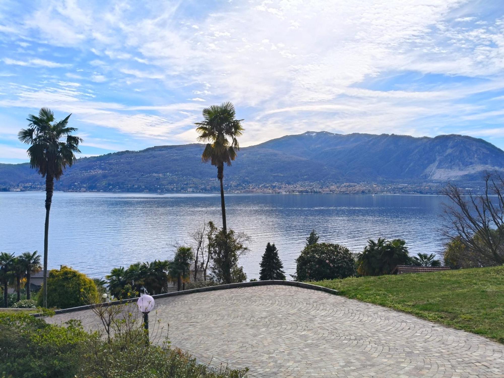 Villetta Primavera Verbania Exteriör bild
